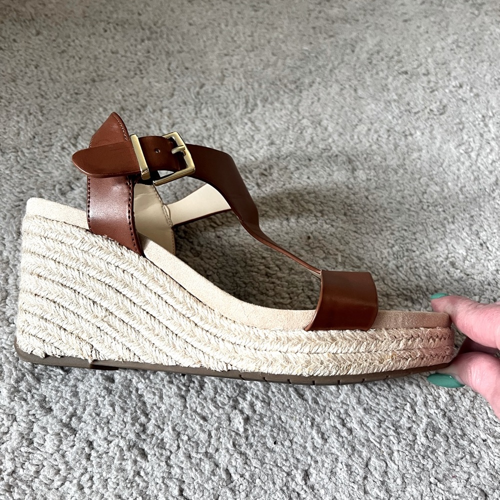 Kenneth Cole Reaction T-strap wedge sandals, worn one time size 8